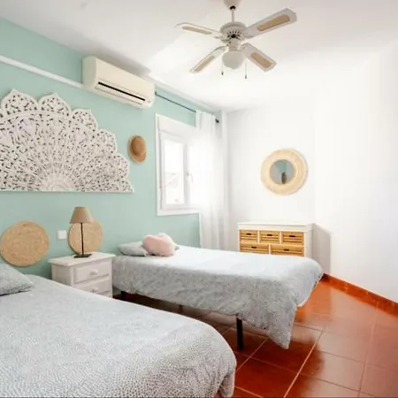 Lägenhet Bonito Piso A 300m De La Playa Nerja